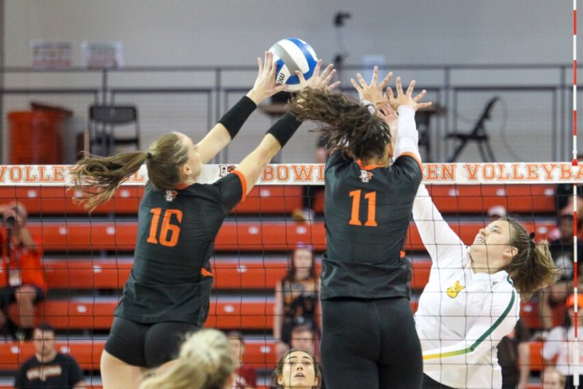 Otten records first career triple-double as Falcons in four sets to Rams