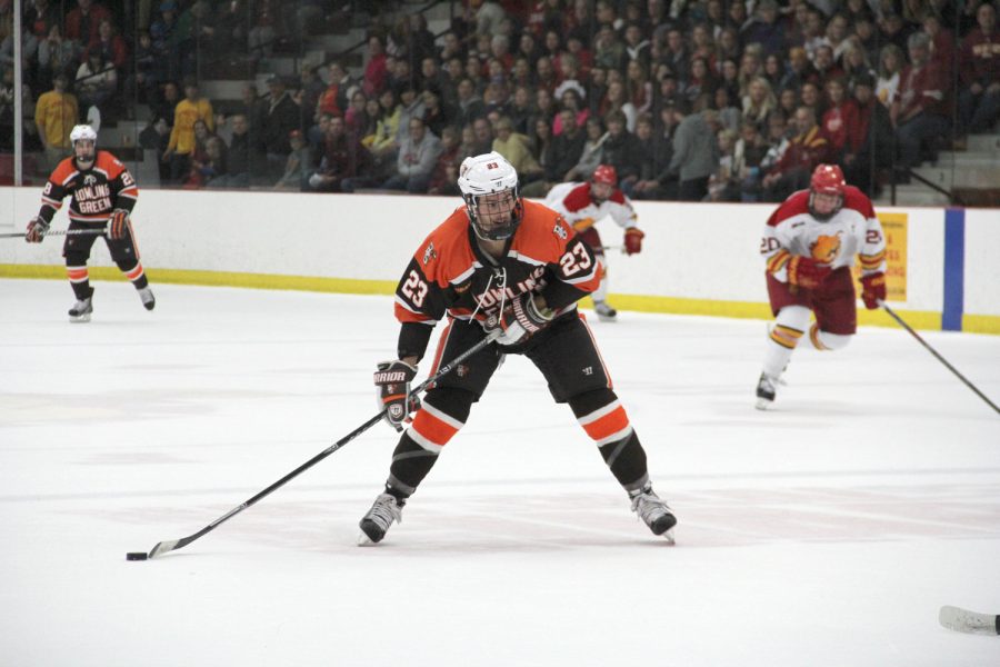 Brent Tate squares his body to shoot the puck against Ferris State. The Falcons tied and lost in the weekend series.
