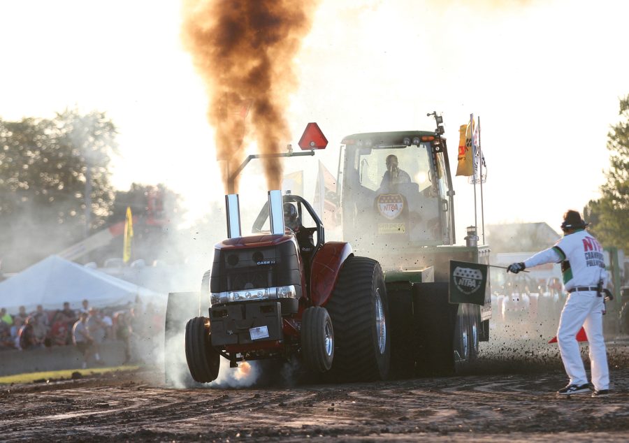City hosts tractor pull