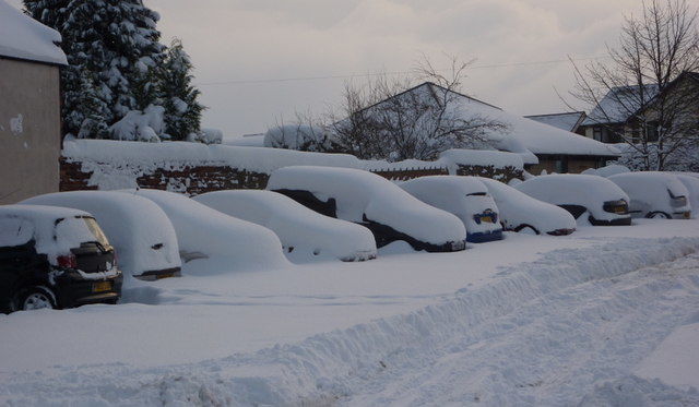 The hazardous winter weather can make car buying a difficult business. 