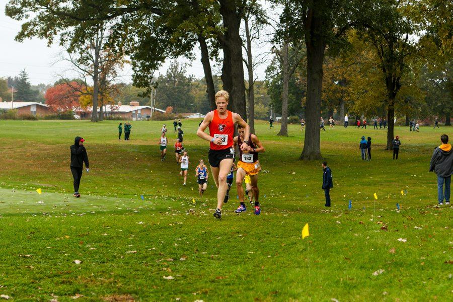 Jonathan Wenning competes in the MAC Championship.