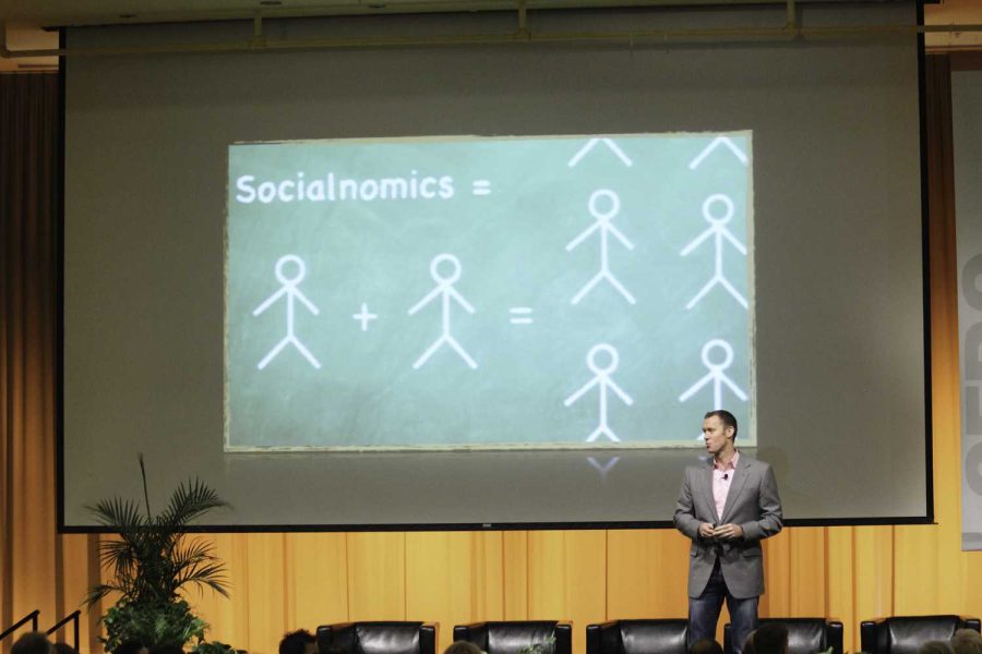 Erik Qualman discusses socialnomics at the Sebo Series in the Union Ballroom last Friday.
