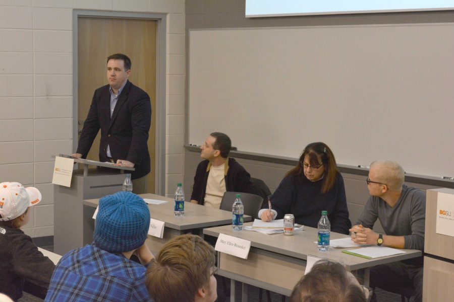 Philosophy, Politics, Economics and Law [PPEL] leads a panel discussion for economic inequality on Wednesday night in Olscamp 219.