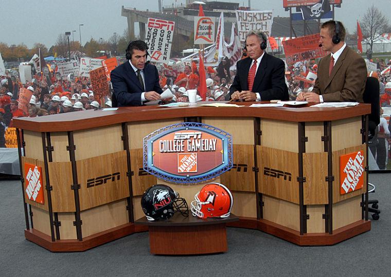 Chris Fowler hosts the show in front of Doyt L. Perry Stadium with Lee Corso and Kirk Herbstreit.