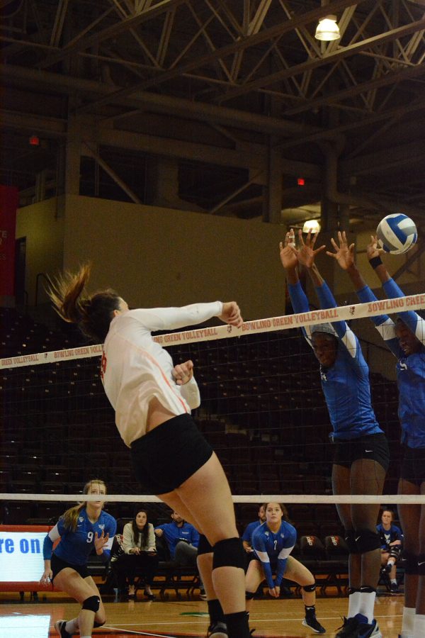 Senior middle Alyssa Maloney had 20 kills in the MAC Tournament