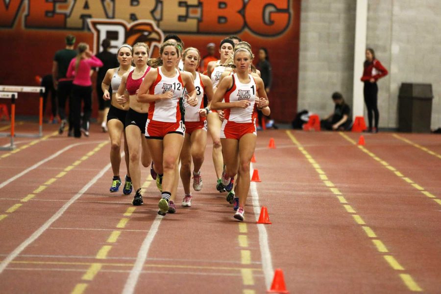BG Runners travel in a pack in a meet earlier this season as they try to surpass other competitors. 