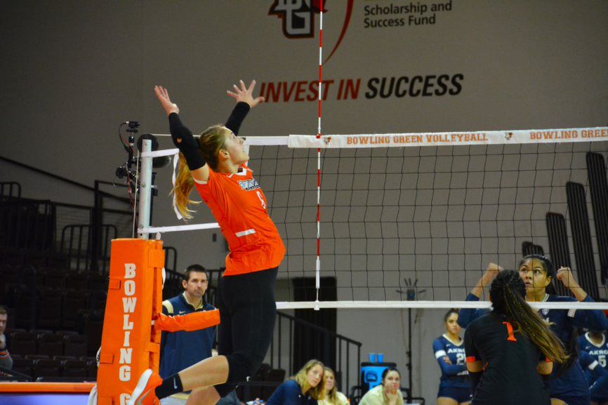 BGSU+Volleyballs+Season+Ends+in+Lexington+in+First+Round+Loss+to+Hilltoppers+in+NCAA+Tournament
