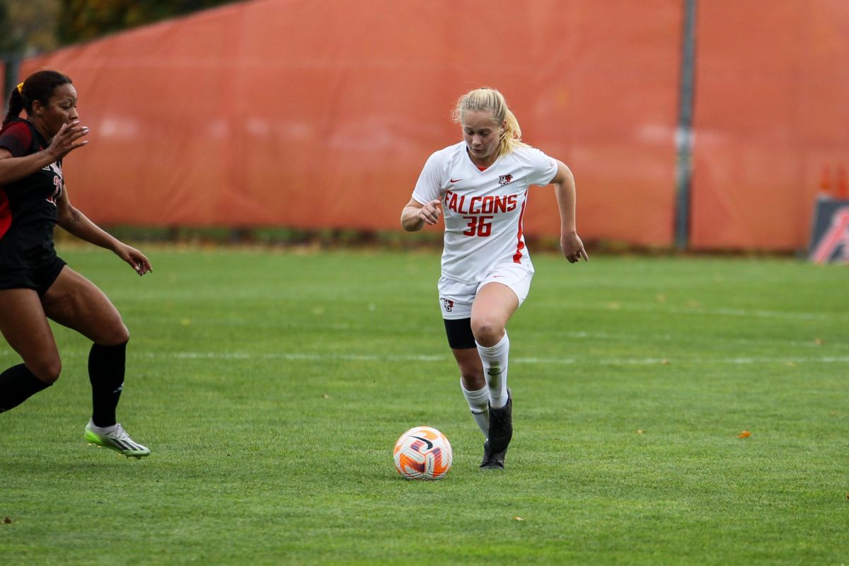 Emma Stransky moving the ball forward.