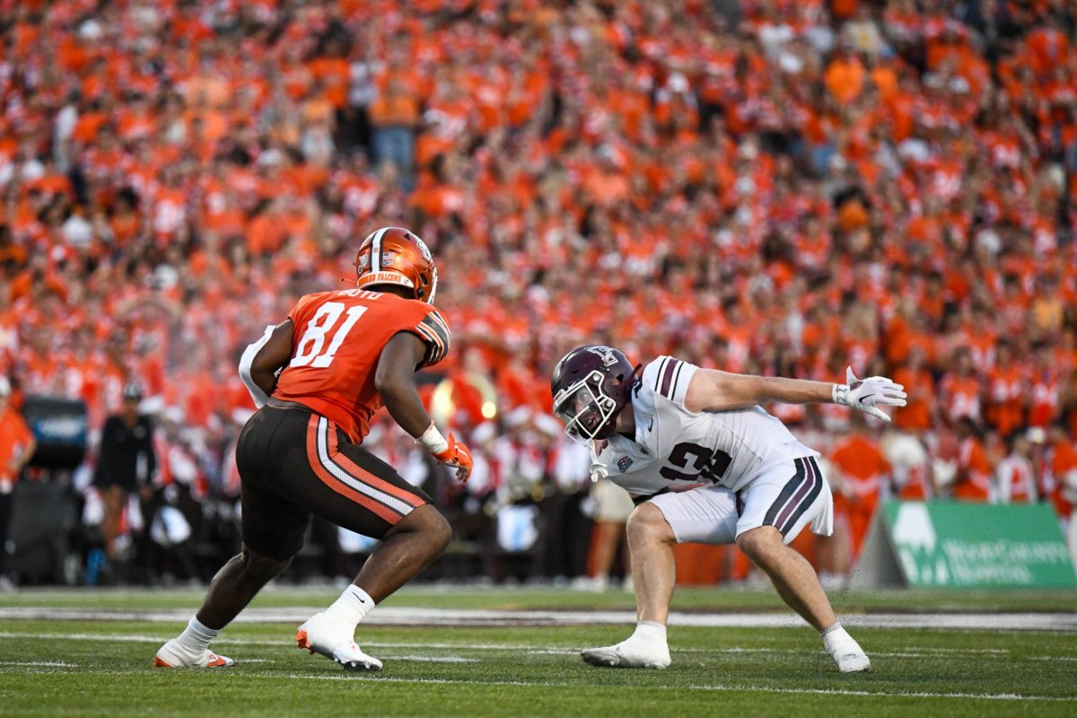 Bowling Green, OH - Falcons junior tight end Elijah Boyd (81) getting past a defender in the open field at Doyt Perry Stadium in Bowling Green, Ohio.