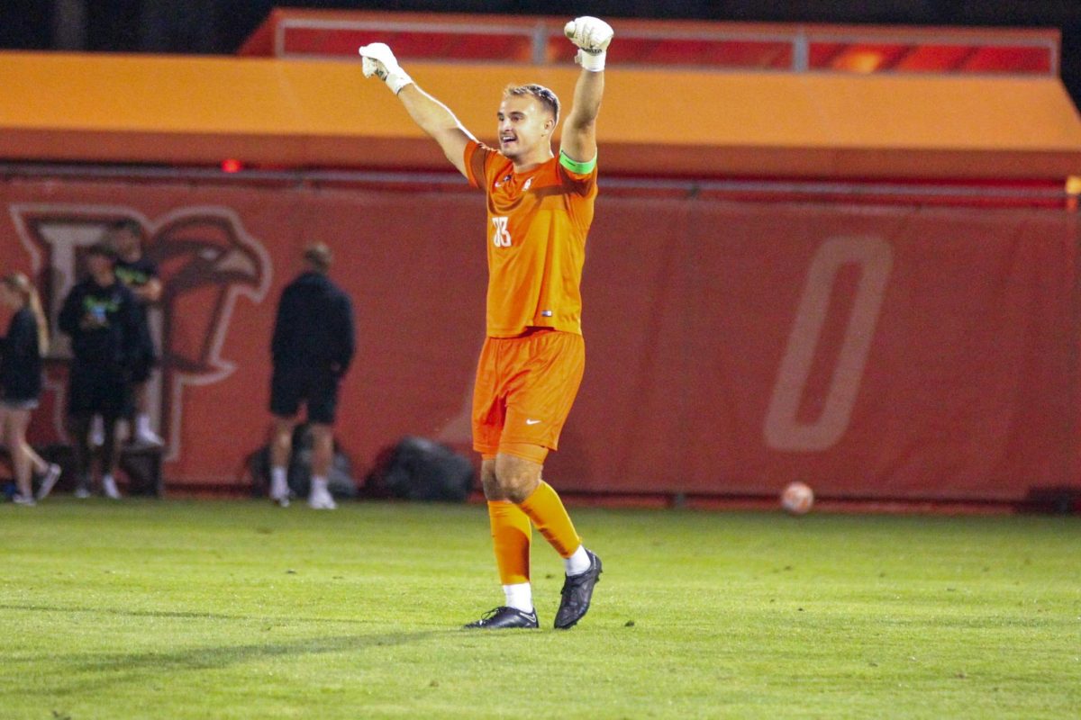 Bowling Green, Ohio – Falcons 5th year Goalie Brendan Graves (33) celebrating for the win against Wright State at Cochrane Field at Bowling Green