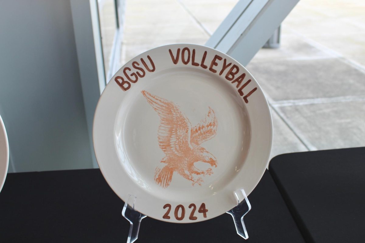 Silent auction dinner plate