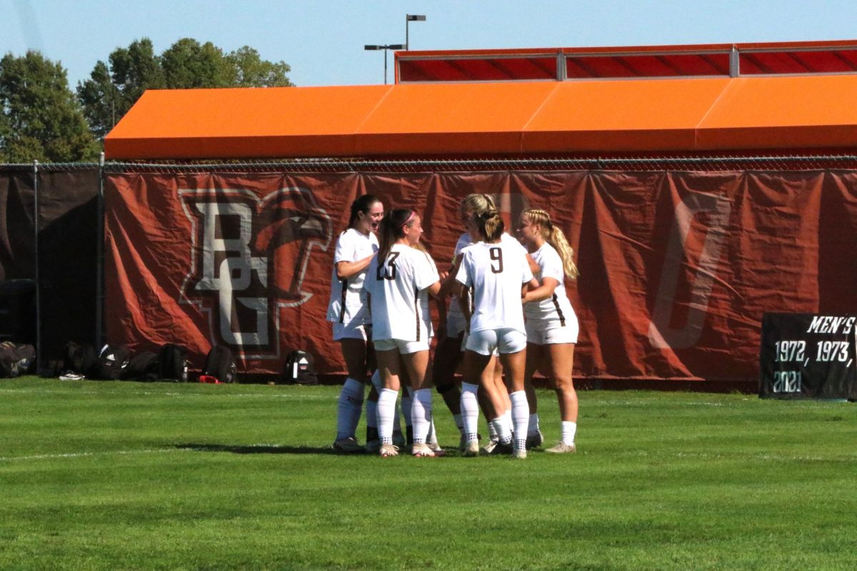 Bowling Green, OH- The team celebrates after Sophomore Forward Emma Stransky (36) makes the first goal of the game at Cochrane Stadium in Bowling Green, Ohio.