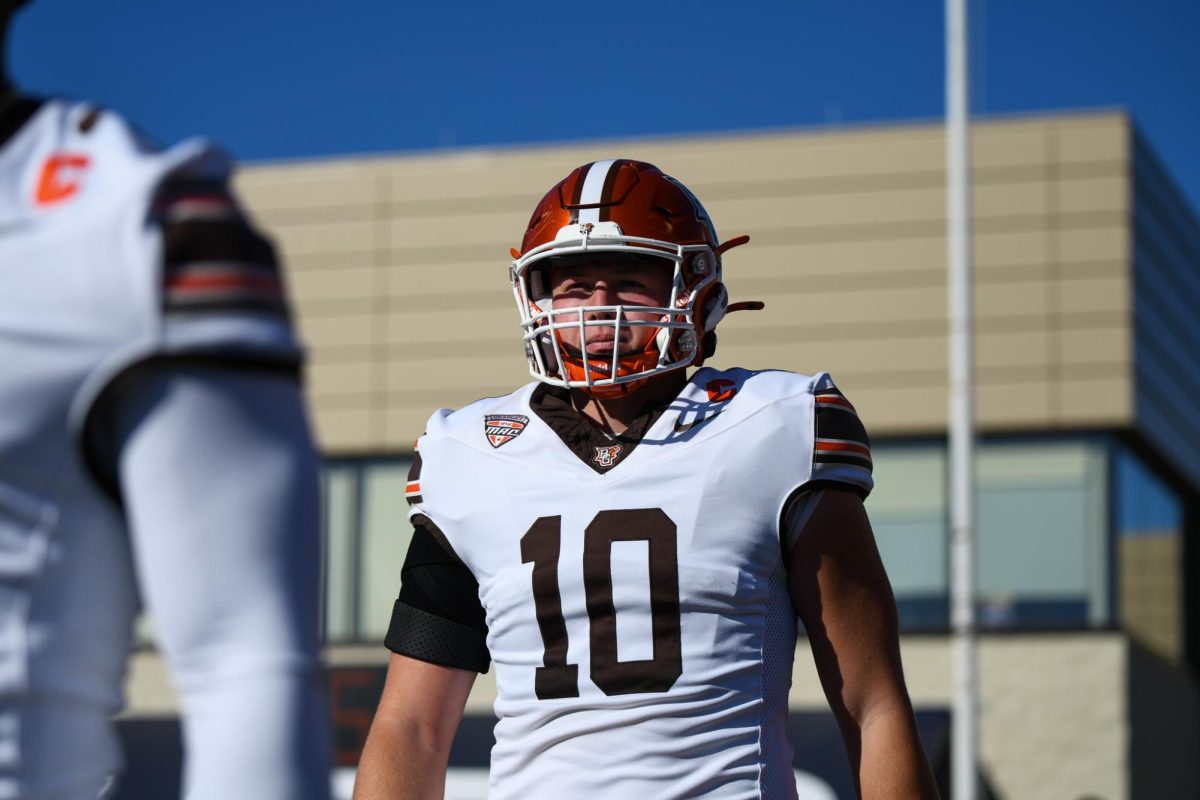 BGSU Football's #10 Senior Tight End Levi Gazarek against Toledo