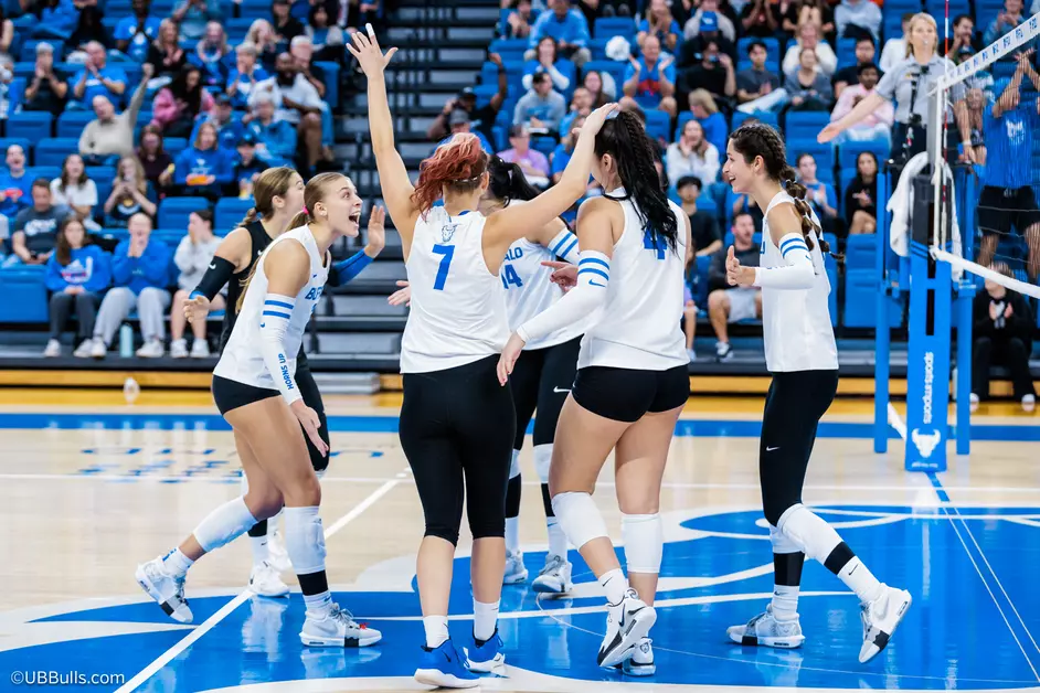 Week of 10/14: MAC volleyball round-up, Bulls take first-place in MAC