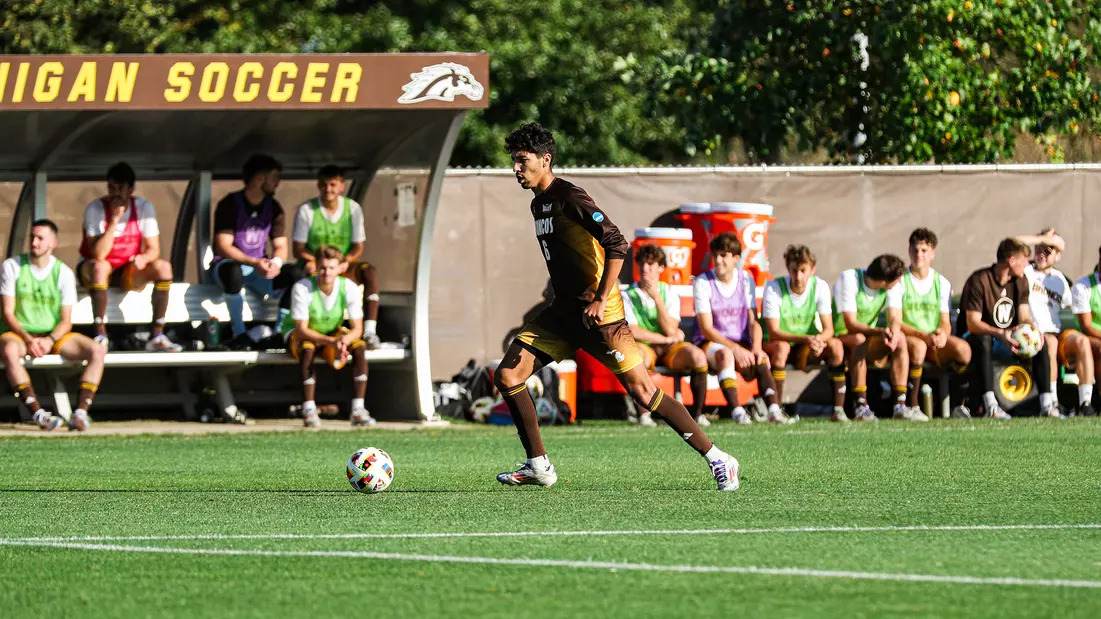 No. 14 Western Michigan remains unbeaten this season