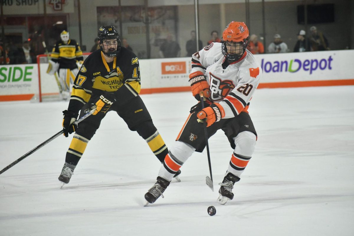 Bowling Green, OH - Falcons senior forward Ryan O'Hara (20) at Slater Family Ice Arena in Bowling Green, Ohio.