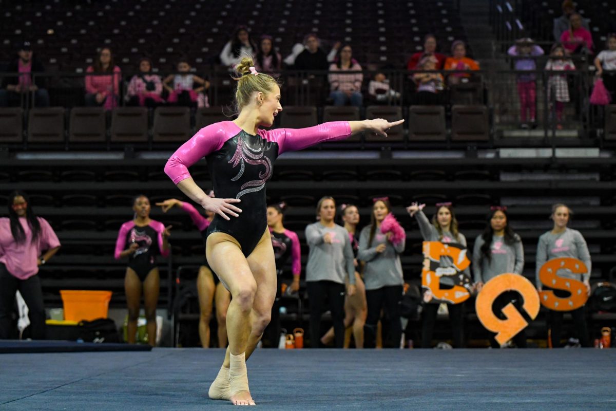 Bowling Green, OH - Falcons junior Megan Bingham on the floor at the Stroh Center in Bowling Green, Ohio.