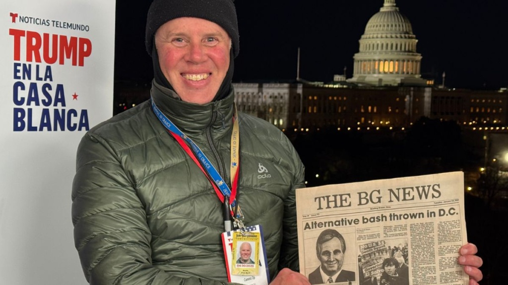 Mark Thalman (’89) reppin’ the BG News at Donald Trump’s inauguration.