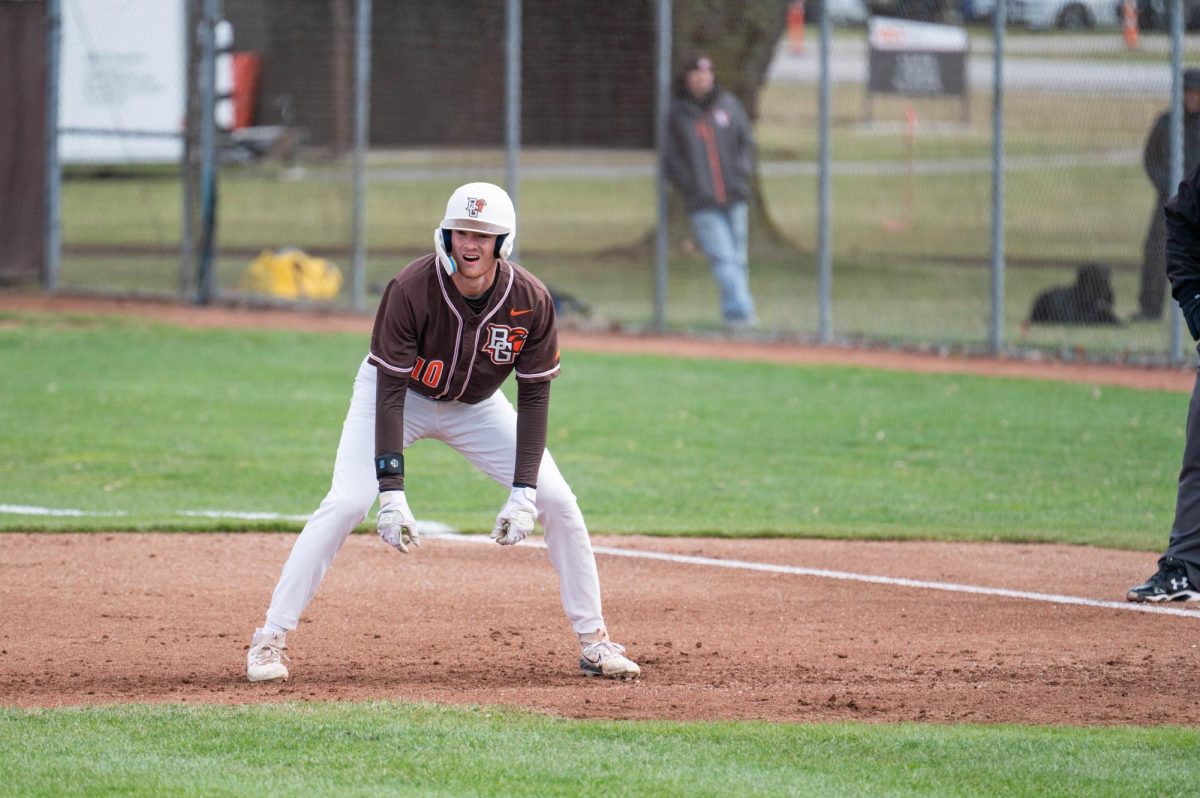 Bowling Green, OH - Falcons Sophomore Outfielder TJ Takats (10) leads off first hoping to steal second at Steller Field in Bowling Green, Ohio.