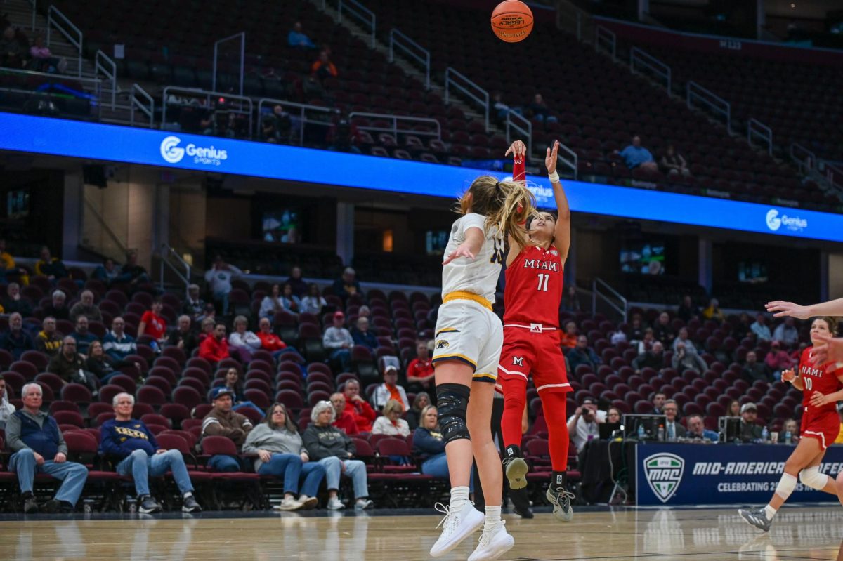 Cleveland, OH - Redhawks sophomore guard Enjulina Edwards (11) taking jumper at the free throw line at Rocket Arena in Cleveland, Ohio.