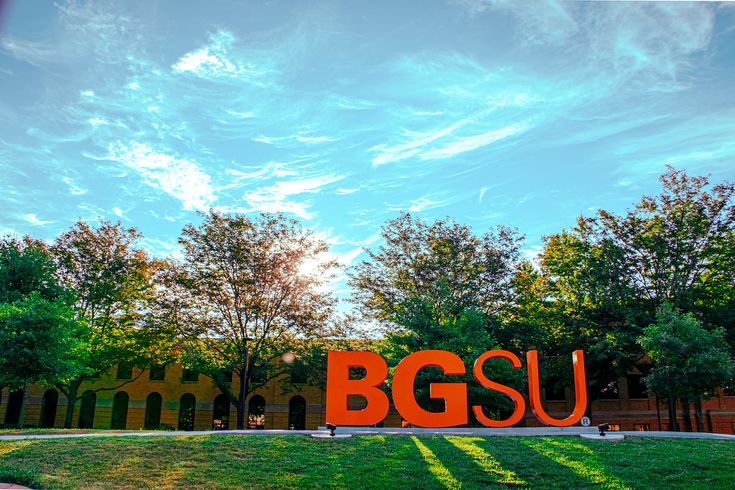 A sunny day on Bowling Green's campus (photo via BGSU).