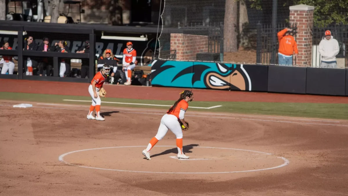 Softball suffers two Sunday losses in Chanticleer Showdown