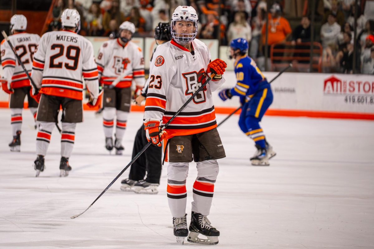 Bowling Green, OH - Falcons junior forward Ben Doran (23) skating to the bench at Slater Family Ice Arena in Bowling Green, Ohio.