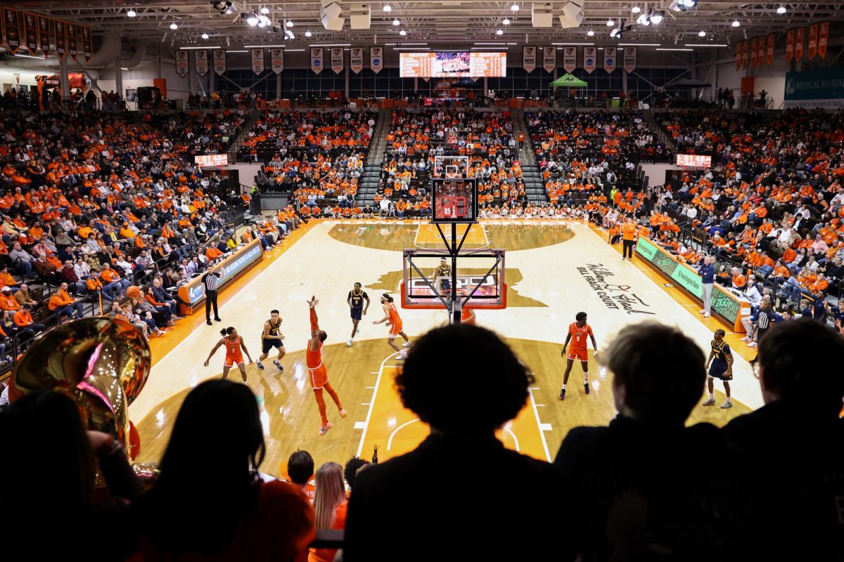 Bowling Green, OH - A packed Stroh Center watches the Battle of I-75 at the Stroh Center in Bowling Green, Ohio.