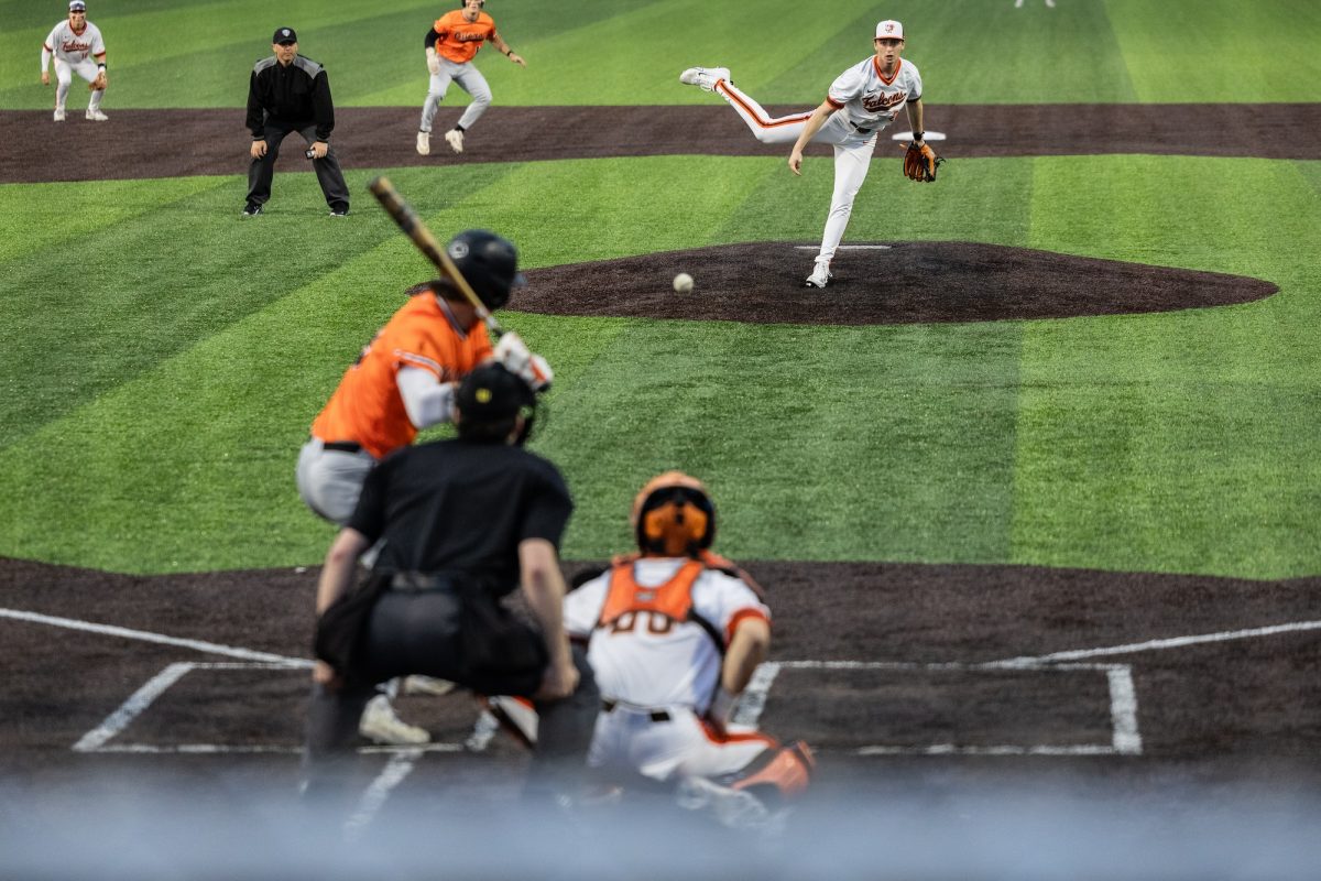Bowling Green, OH - Falcons sophomore right handed pitcher Chase Clatur (28) pitches the ball during a game between the Findlay Oilers and the Bowling Green Falcons at Stellar Field in Bowling Green, Ohio.
