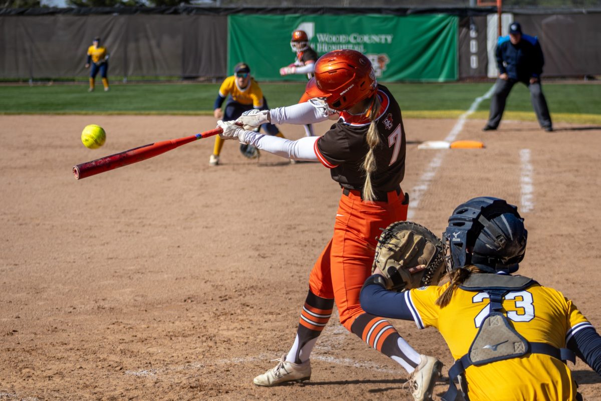 Bowling Green, OH – Falcons junior outfielder Peyton Steffes (7) swings and hits the ball at Meserve Field in Bowling Green, Ohio.