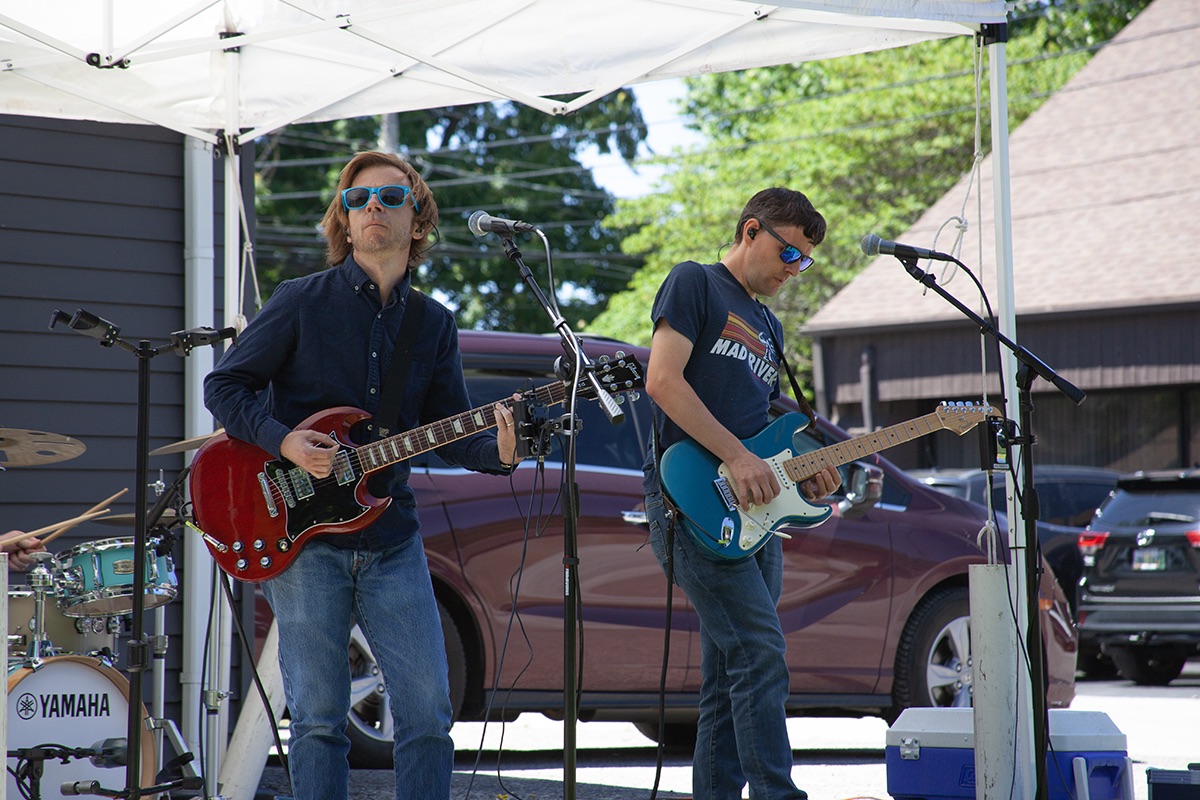 Sonic Skyway performs at 2026 Porchfest